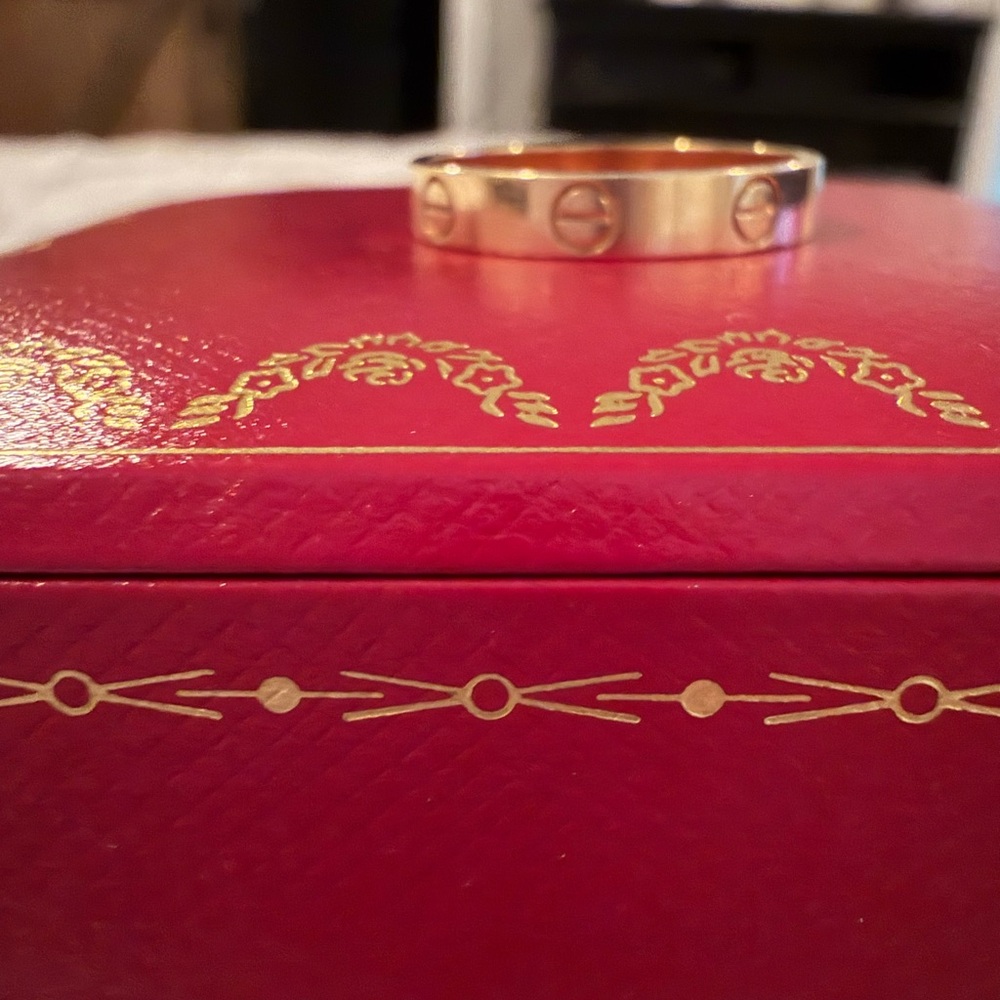 Cartier Gold Wedding Ring - Picture 2 of 16